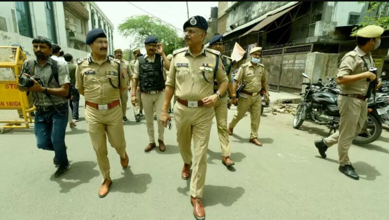 Heist at Avadi Jewellery Store: Robbers Loot Significant Assets armed robbers