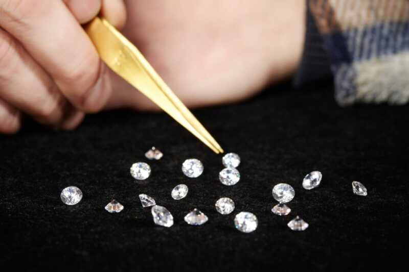 Vietnam Customs Seize Over 1,000 Smuggled Diamonds in Major Airport Operation vietnam