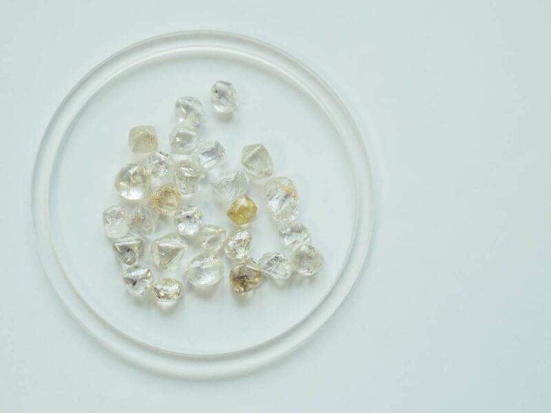 De Beers Implements Price Cuts for Rough Diamonds de beers 1