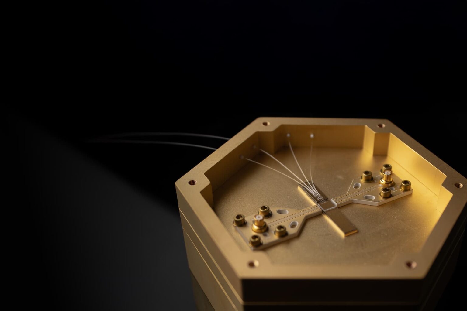 lightsynq device background 1